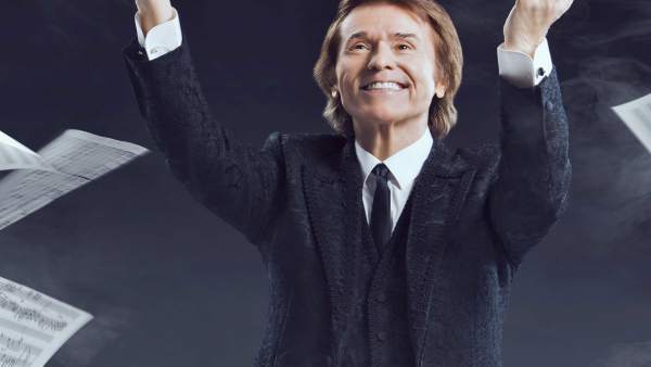 El cantante Raphael en una imagen de su gira Sinphónico El cantante Raphael en una imagen de su gira Sinphónico