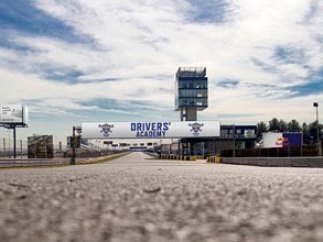 Drivers' Academy RACE-Red Bull