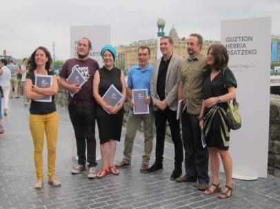 Otegi y su grupo