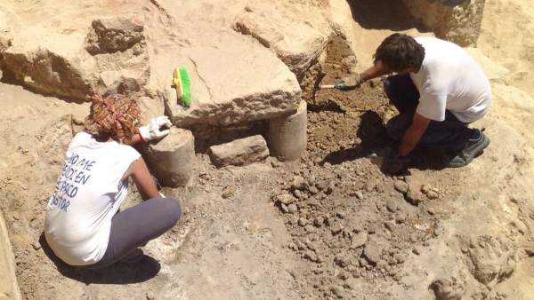 Excavación en el yacimiento romano de Los Bañales, en Uncastillo Excavación en el yacimiento romano de Los Bañales, en Uncastillo