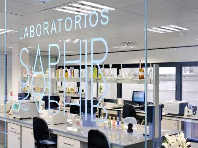 Planta de Saphir Parfums.