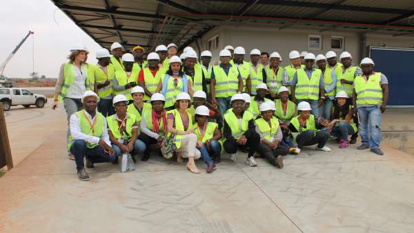 PARA PUBLICAR EL DOMINGO: TÉCNICOS DE MERCASA Y MERCAMÁLAGA HAN VIAJADO A ANGOLA PARA PUBLICAR EL DOMINGO: TÉCNICOS DE MERCASA Y MERCAMÁLAGA HAN VIAJADO A ANGOLA
