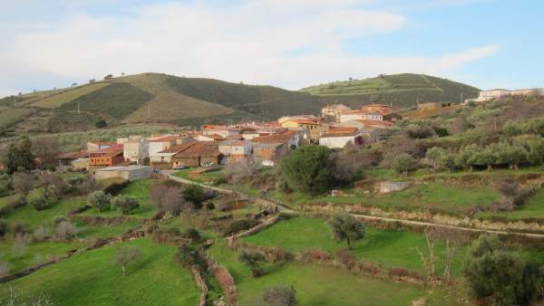 Pueblo, aldea. Turismo rural. Entorno rural Pueblo, aldea. Turismo rural. Entorno rural