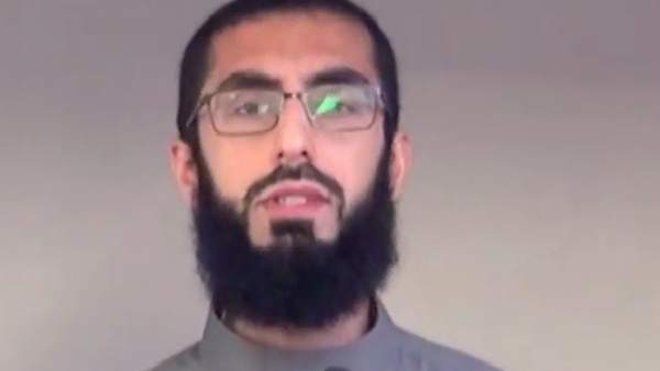 El imán supuestamente responsable de radicalizar a tres jóvenes yihadistas que afirma que el Islam contempla la esclavitud sexual El imán supuestamente responsable de radicalizar a tres jóvenes yihadistas que afirma que el Islam contempla la esclavitud sexual