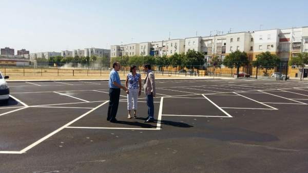 Nuevo aparcamiento Centro Deportivo Polígono Sur Nuevo aparcamiento Centro Deportivo Polígono Sur