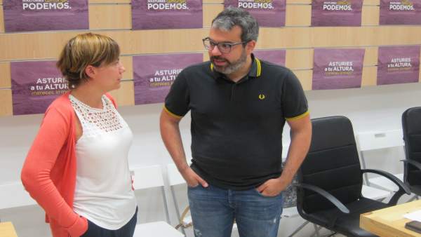Xuacu Rodríguez y Patricia Díaz de Podemos Asturias. Xuacu Rodríguez y Patricia Díaz de Podemos Asturias.