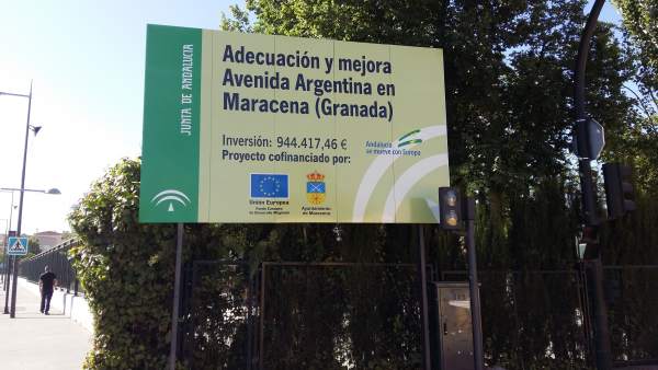 Cartel de obras del metro en Granada Cartel de obras del metro en Granada