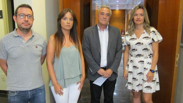 Representantes de Podemos y PSOE Representantes de Podemos y PSOE