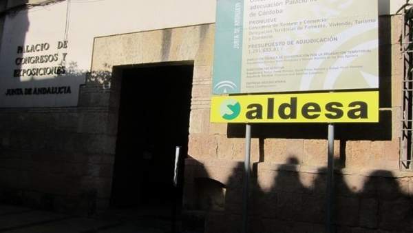 Fachada del Palacio de Congresos en obras Fachada del Palacio de Congresos en obras