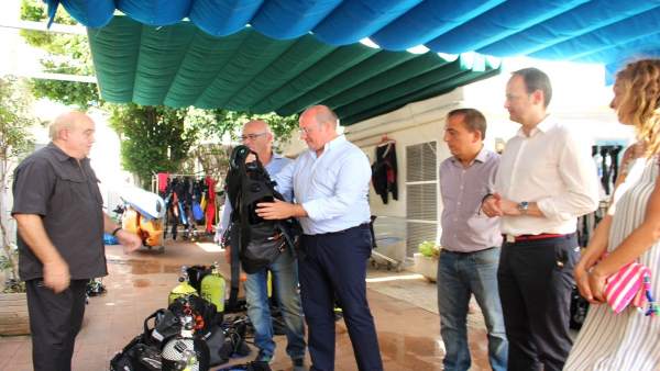 Sánc hez, durante la visita realizada esta mañana al Centro de Interpretación Sánc hez, durante la visita realizada esta mañana al Centro de Interpretación