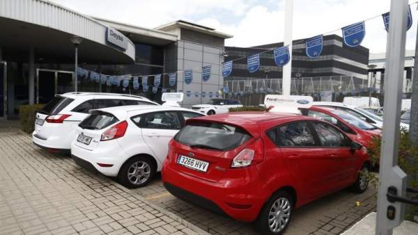 Las matriculaciones de coches suben un 21% en 2015 Las matriculaciones de coches suben un 21% en 2015