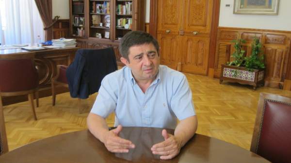 Francisco Reyes Francisco Reyes