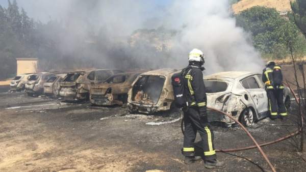 Fuego cerca del aeropuerto Fuego cerca del aeropuerto