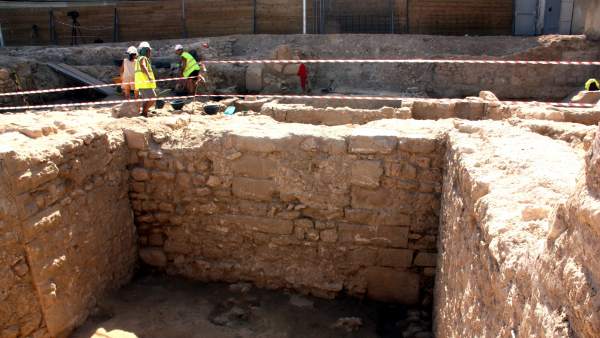 Excavaciones en Tortosa Excavaciones en Tortosa