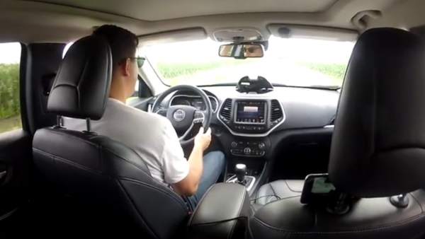 Un hacker controla un Jeep Un hacker controla un Jeep