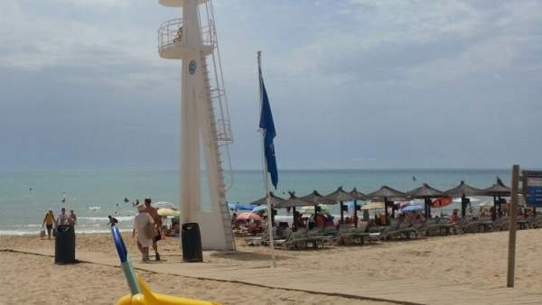 La playa de los Arenales, Elche, donde ha muerto un anciano ahogado La playa de los Arenales, Elche, donde ha muerto un anciano ahogado