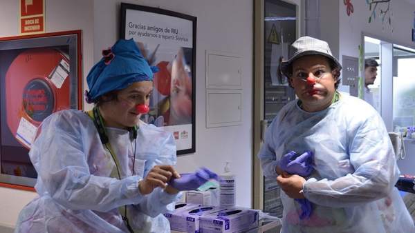 Los payasos de Sonrisa Médica en el hospital Los payasos de Sonrisa Médica en el hospital