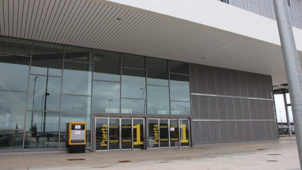 AEROPUERTO DE CIUDAD REAL AEROPUERTO DE CIUDAD REAL