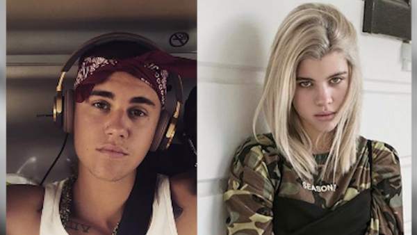 Pillan a Justin Bieber con la hija de Lionel Richie Pillan a Justin Bieber con la hija de Lionel Richie