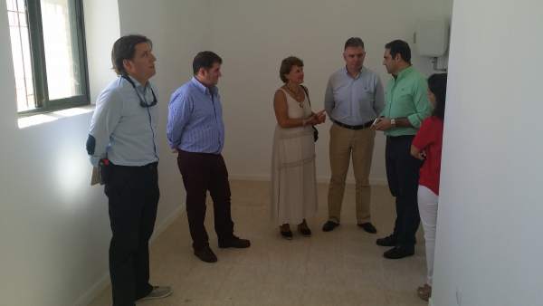 Mejoras en el centro de salud de Jabugo (Huelva). Mejoras en el centro de salud de Jabugo (Huelva).