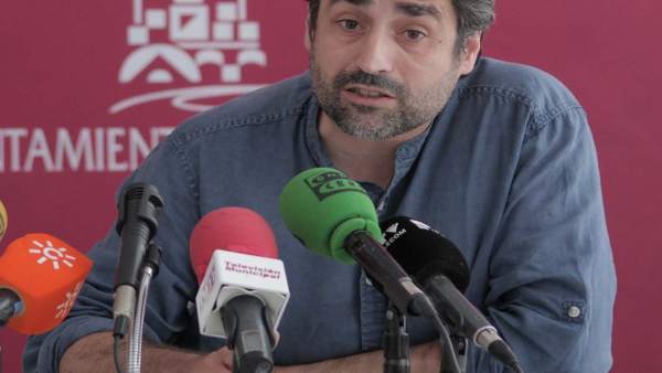 El concejal de Servicios Sociales El concejal de Servicios Sociales