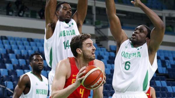 Pau Gasol ante Nigeria Pau Gasol ante Nigeria