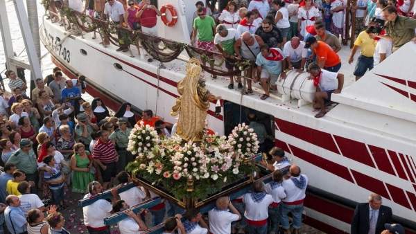 Almería vive un puente cargado de fiestas y tradiciones Almería vive un puente cargado de fiestas y tradiciones