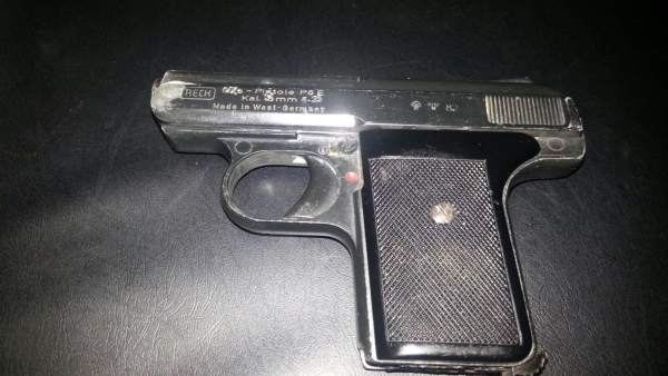 Detenido en Alvedro por tenencia ilícita de armas Detenido en Alvedro por tenencia ilícita de armas