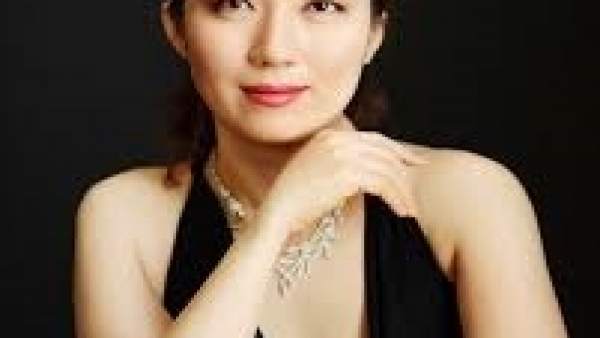 Hyeyoung Song. Hyeyoung Song.
