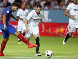 Luis Suárez marca en el Sevilla - Barça