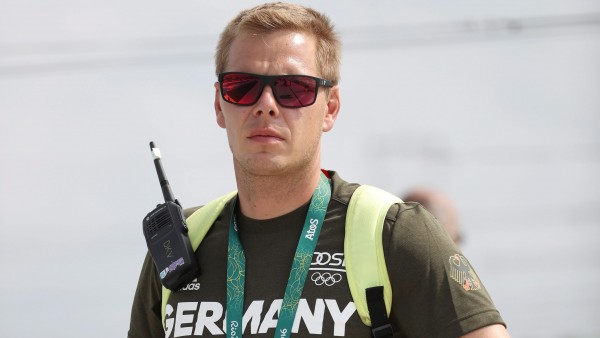 Stefan Henze Stefan Henze