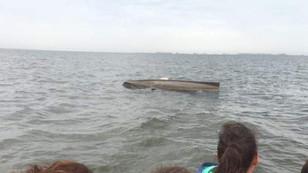 Barco volcado Barco volcado
