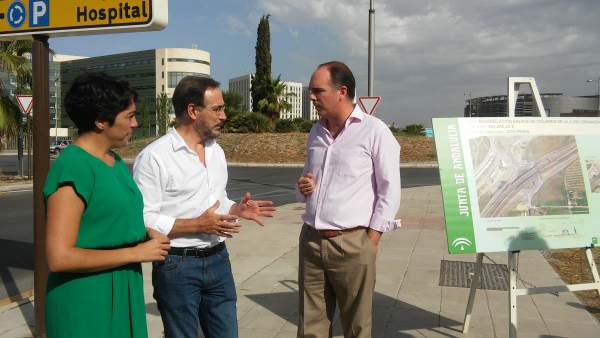 El consejero andaluz de Fomento y Vivienda, Felipe López, en Granada El consejero andaluz de Fomento y Vivienda, Felipe López, en Granada
