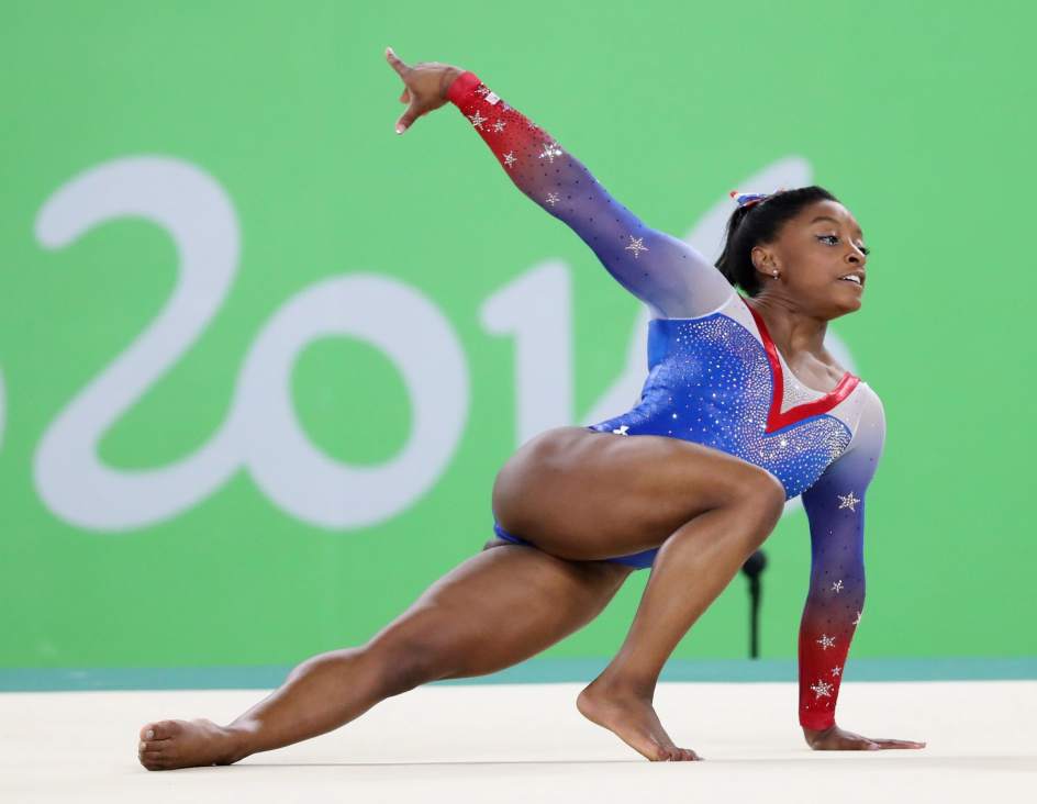 Simone Biles también denuncia abusos sexuales del exmédico del equipo de gimnasia de EE UU