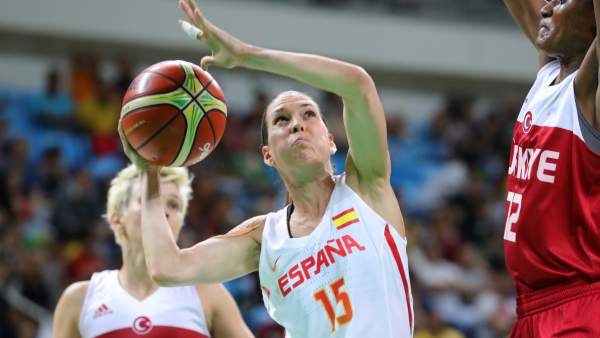 Anna Cruz en el España - Turquía Anna Cruz en el España - Turquía