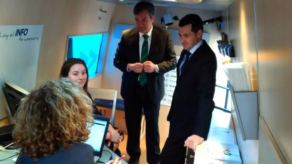 La Oficina Móvil del Instituto de Fomento La Oficina Móvil del Instituto de Fomento