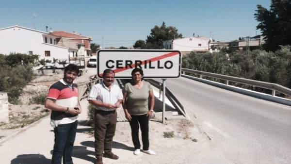 Viista a la carretera JA-7201 a su paso por El Cerrillo. Viista a la carretera JA-7201 a su paso por El Cerrillo.