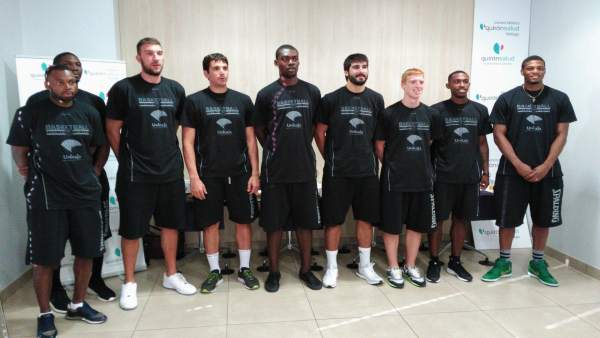 Reconocimiento médico a los jugadores del Unicaja Reconocimiento médico a los jugadores del Unicaja