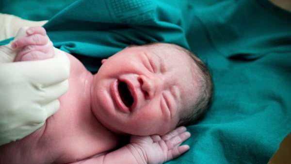 Resultado de imagen de bebe parto