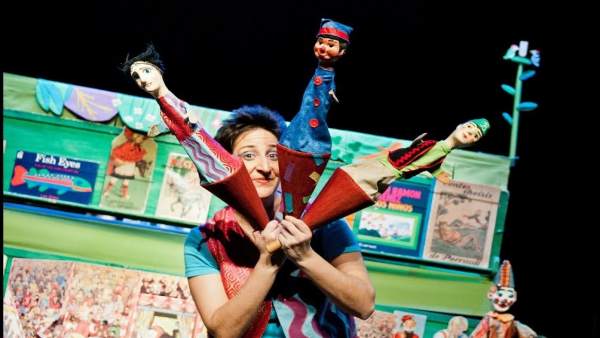 Titiriteros de Bínefar. Maricastaña. Teatro del Mercado. Zaragoza. Diciembre. 20 Titiriteros de Bínefar. Maricastaña. Teatro del Mercado. Zaragoza. Diciembre. 20