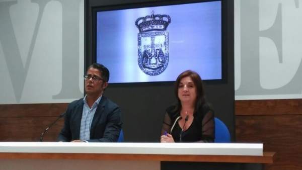 Garardo Antuña y Belén Fernández Acevedo en rueda de prensa. Garardo Antuña y Belén Fernández Acevedo en rueda de prensa.