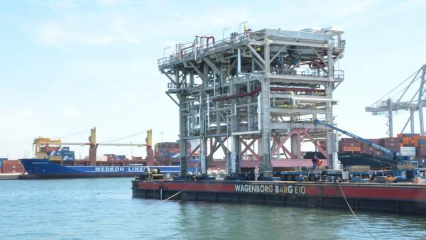 Módulos de maquinaria industrial exportados desde el Puerto de Tarragona Módulos de maquinaria industrial exportados desde el Puerto de Tarragona