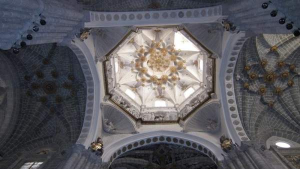Interior de la Catedral de Tarazona Interior de la Catedral de Tarazona