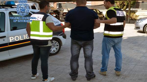 Policía Nacional detiene a cuatro ladrones en Molina de Segura Policía Nacional detiene a cuatro ladrones en Molina de Segura