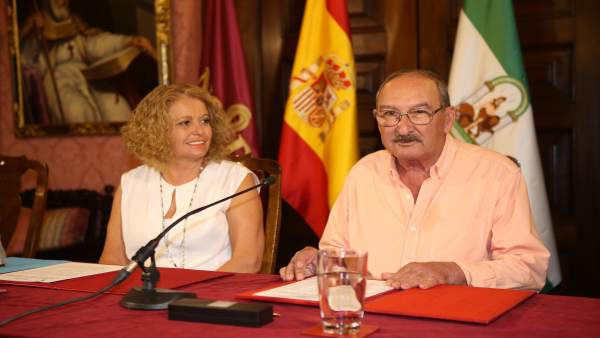 Firma del convenio. Firma del convenio.