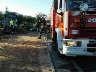 Los bomberos del Aljarafe en acción.