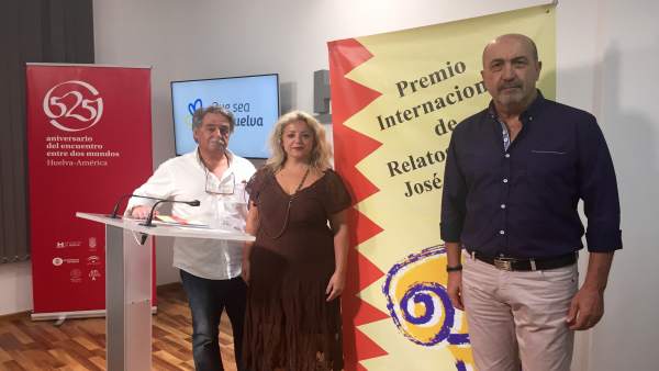 Miguel Sánchez recibe el premio José Nogales Miguel Sánchez recibe el premio José Nogales
