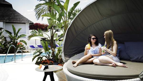 Piscina Orange Beach Club Marbella Piscina Orange Beach Club Marbella