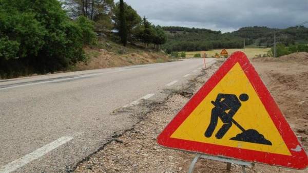 carretera en obras carretera en obras