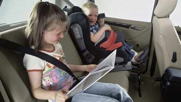 SISTEMAS DE RETENCIÓN EN LOS COCHES SISTEMAS DE RETENCIÓN EN LOS COCHES